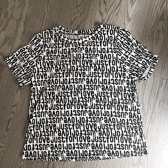 Printing Style Love Tee - Picture 1 of 5
